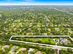 Undisclosed Address #RX-11119603, Parkland FL 33067