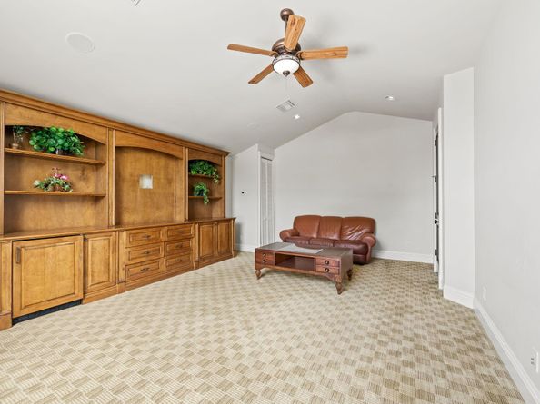 Undisclosed Address #RX-11119603, Parkland FL 33067