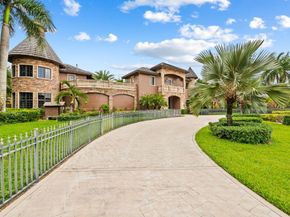 Undisclosed Address #RX-11119603, Parkland FL 33067