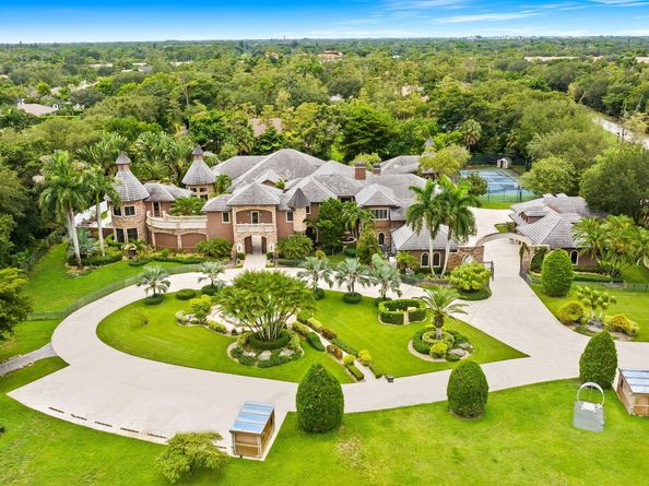 Undisclosed Address #RX-11119603, Parkland FL 33067