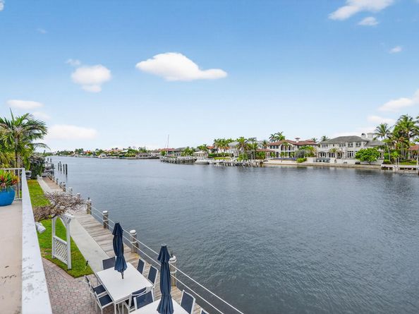 1043 Hillsboro Mile 22c, Hillsboro Beach FL 33062