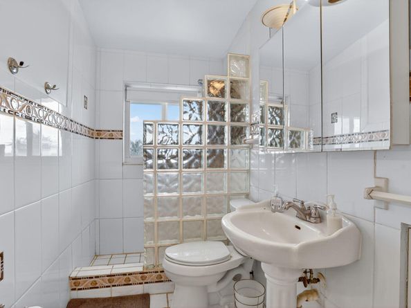 1043 Hillsboro Mile 22c, Hillsboro Beach FL 33062