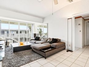 1043 Hillsboro Mile 22c, Hillsboro Beach FL 33062