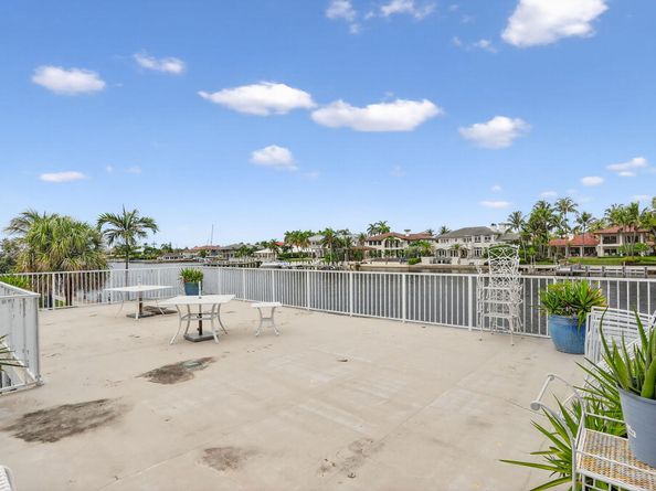 1043 Hillsboro Mile 22c, Hillsboro Beach FL 33062