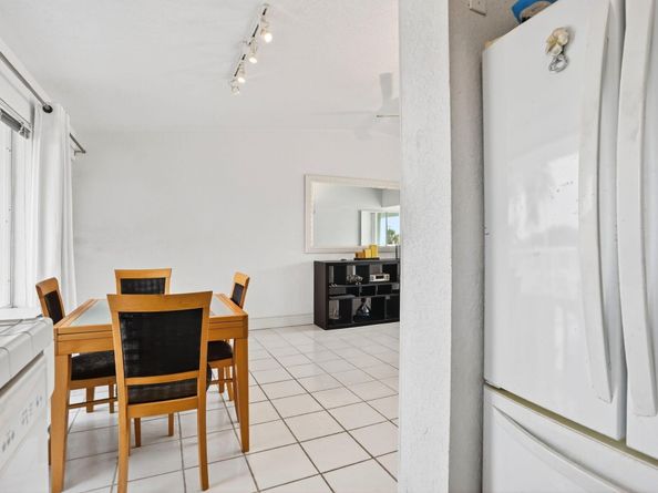 1043 Hillsboro Mile 22c, Hillsboro Beach FL 33062