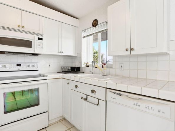 1043 Hillsboro Mile 22c, Hillsboro Beach FL 33062
