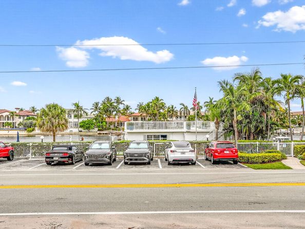 1043 Hillsboro Mile 22c, Hillsboro Beach FL 33062