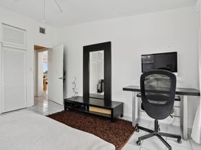 1043 Hillsboro Mile 22c, Hillsboro Beach FL 33062