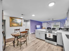 5715 Garfield St, Hollywood FL 33021