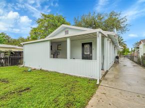 5715 Garfield St, Hollywood FL 33021
