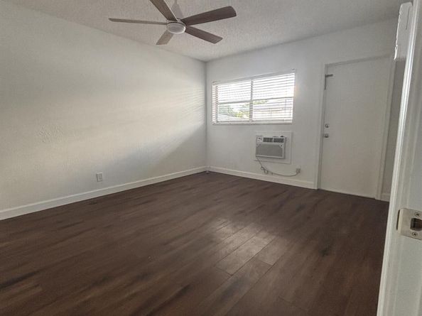 3510 Harrison Street 12, Hollywood FL 33021