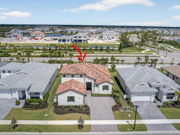 9512 St Germain Drive, Palm Beach Gardens FL 33412