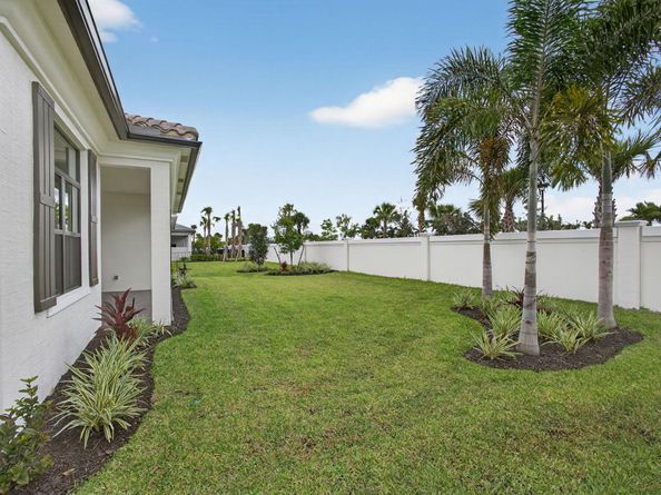 9512 St Germain Drive, Palm Beach Gardens FL 33412