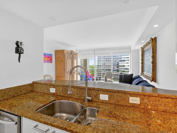 3350 SW 27 Ave 1207, Coconut Grove FL 33133