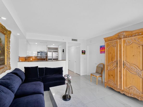 3350 SW 27 Ave 1207, Miami FL 33133