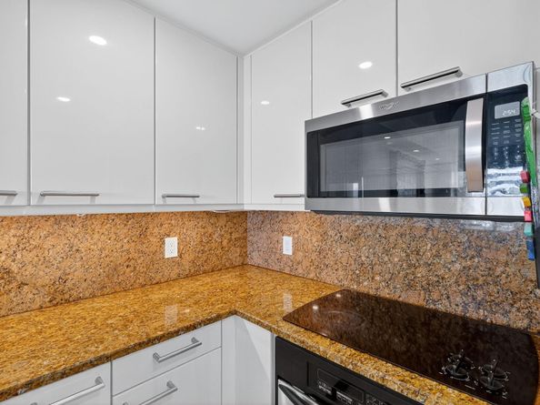 3350 SW 27 Ave 1207, Miami FL 33133
