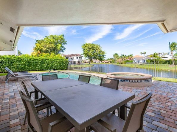 5734 Paddington Way, Boca Raton FL 33496