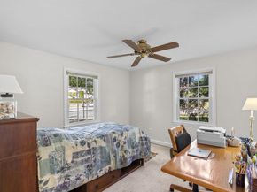 1301 S Walter Reed 102, Arlington VA 22204