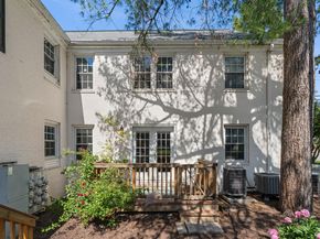 1301 S Walter Reed 102, Arlington VA 22204