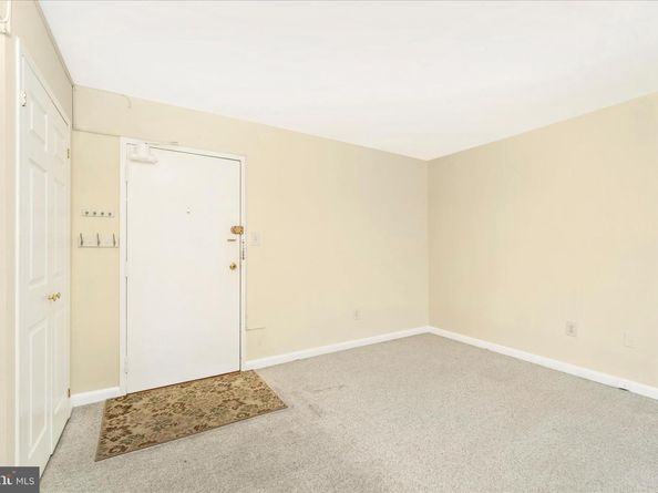 2400 NW 41st Street NW 403, Washington DC 20007