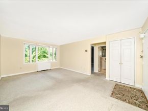 2400 NW 41st Street NW 403, Washington DC 20007