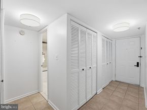 1024 N Utah Street 318, Arlington VA 22201