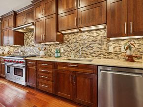 816 S Veitch Street, Arlington VA 22204
