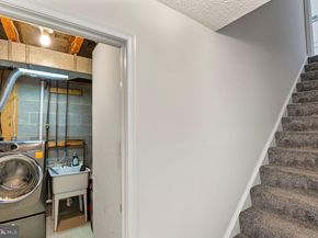 2851 Yarn Court, Falls Church VA 22042