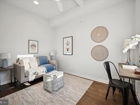 443 Shurs Lane 18, Philadelphia PA 19128