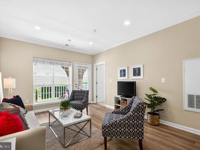 4560 Strutfield Lane 1103, Alexandria VA 22311