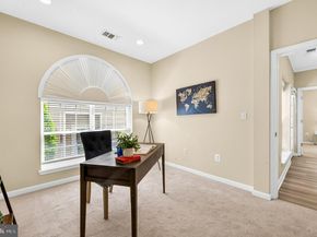 4560 Strutfield Lane 1103, Alexandria VA 22311