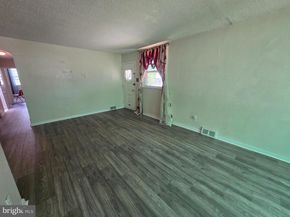 7382 Shelbourne Street, Philadelphia PA 19111