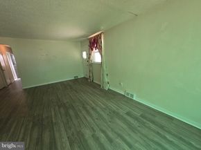 7382 Shelbourne Street, Philadelphia PA 19111