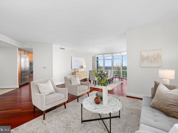 8220 Crestwood Heights Drive 1204, Mclean VA 22102