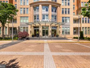 8220 Crestwood Heights Drive 1204, Mclean VA 22102