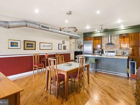 313 N 3rd Street 5A, Philadelphia PA 19106