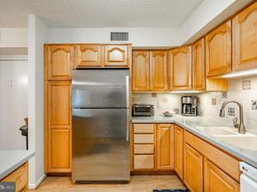 10719 Valley Forge Circle 719, King Of Prussia PA 19406