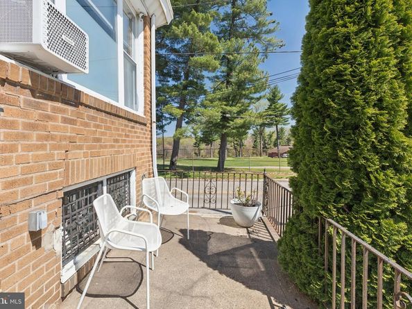 674 Wendover Street, Philadelphia PA 19128