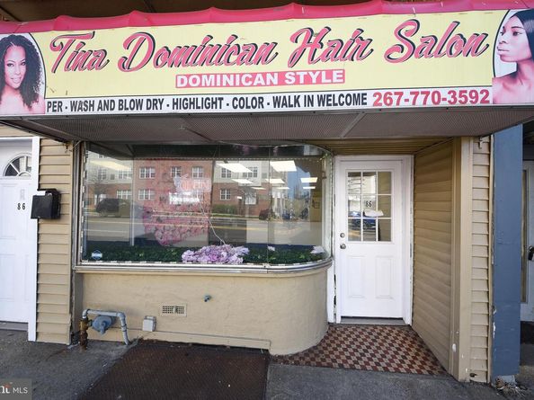 86 N York Road, Willow Grove PA 19090