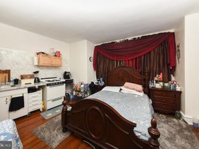 86 N York Road, Willow Grove PA 19090