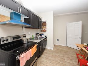 86 N York Road, Willow Grove PA 19090