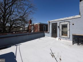 86 N York Road, Willow Grove PA 19090