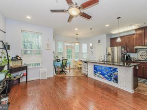 42 Creekside Court, Secaucus NJ 07094