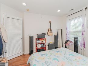 42 Creekside Court, Secaucus NJ 07094