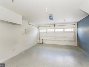 42 Creekside Court, Secaucus NJ 07094