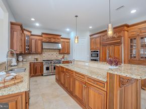 24 Hayhurst Drive, Newtown PA 18940