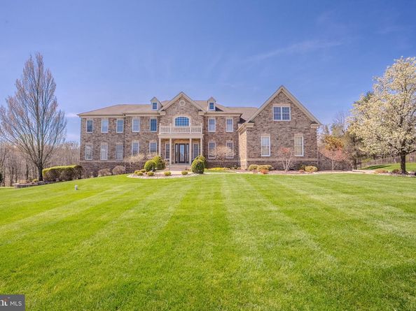 24 Hayhurst Drive, Newtown PA 18940