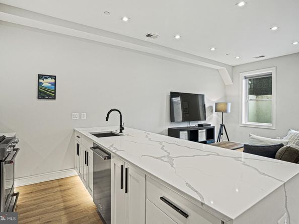 725 Euclid Street NW 1, Washington DC 20001