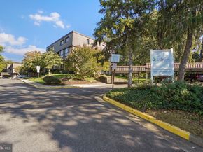 5160 Maris Avenue 201, Alexandria VA 22304