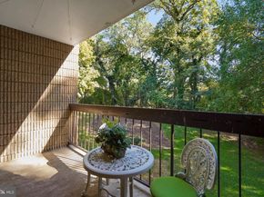 5160 Maris Avenue 201, Alexandria VA 22304